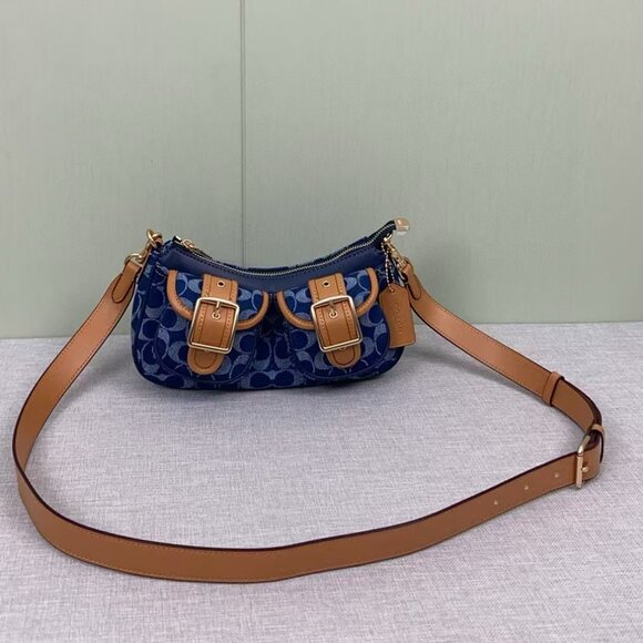 COACH Ashton Baguette Signature Denim Blue CQ184 Outlet NEW - Picture 8 of 9